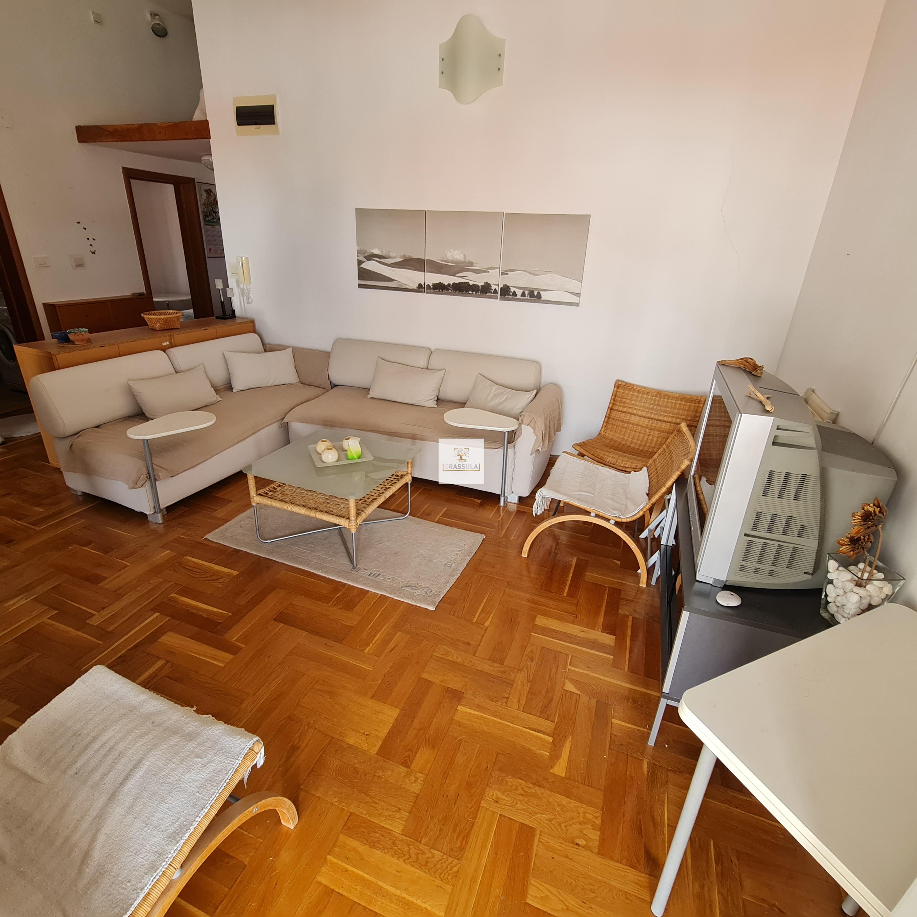 Two bedroom apartment coast line in Rafailovici