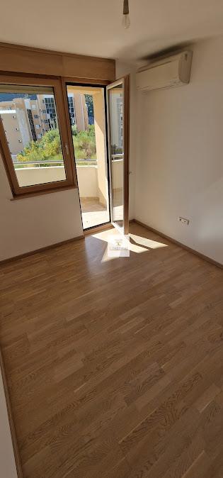 Premium One-Bedroom Apartment with Pool, Bečići