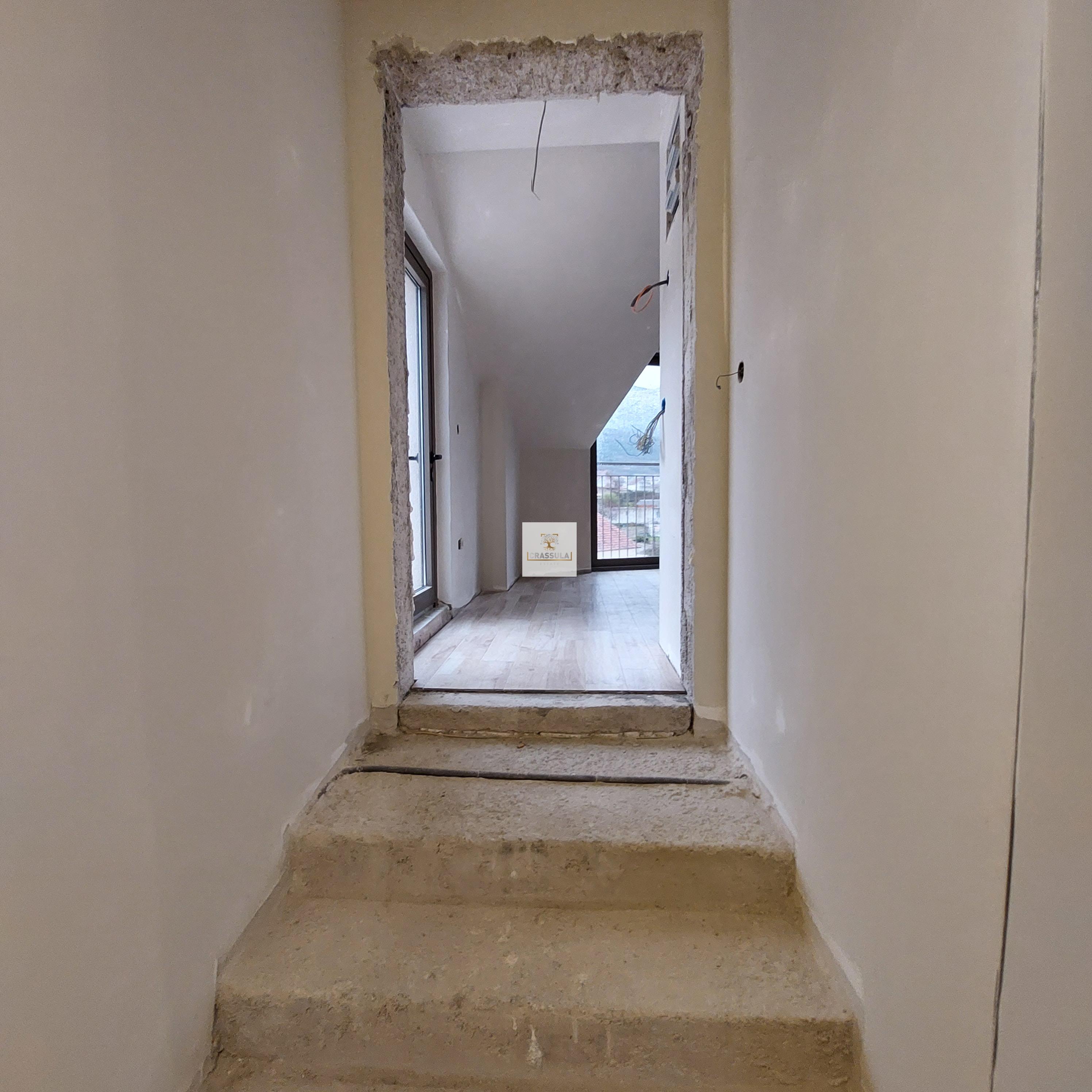 Brand new penthouse in Tivat, Dumidran