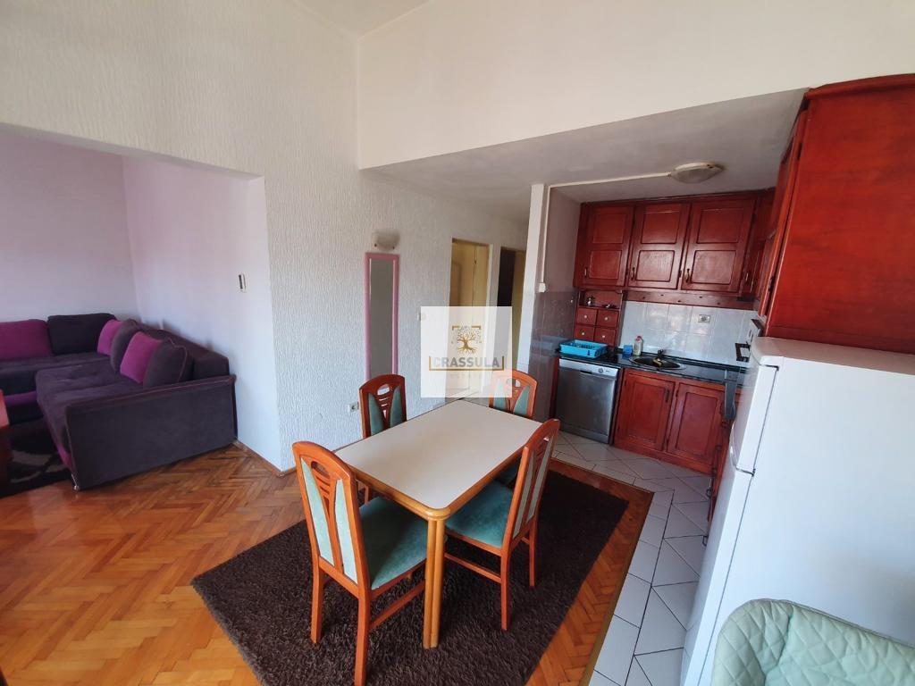Sale of a furnished two-bedroom apartment in a great location in Budva