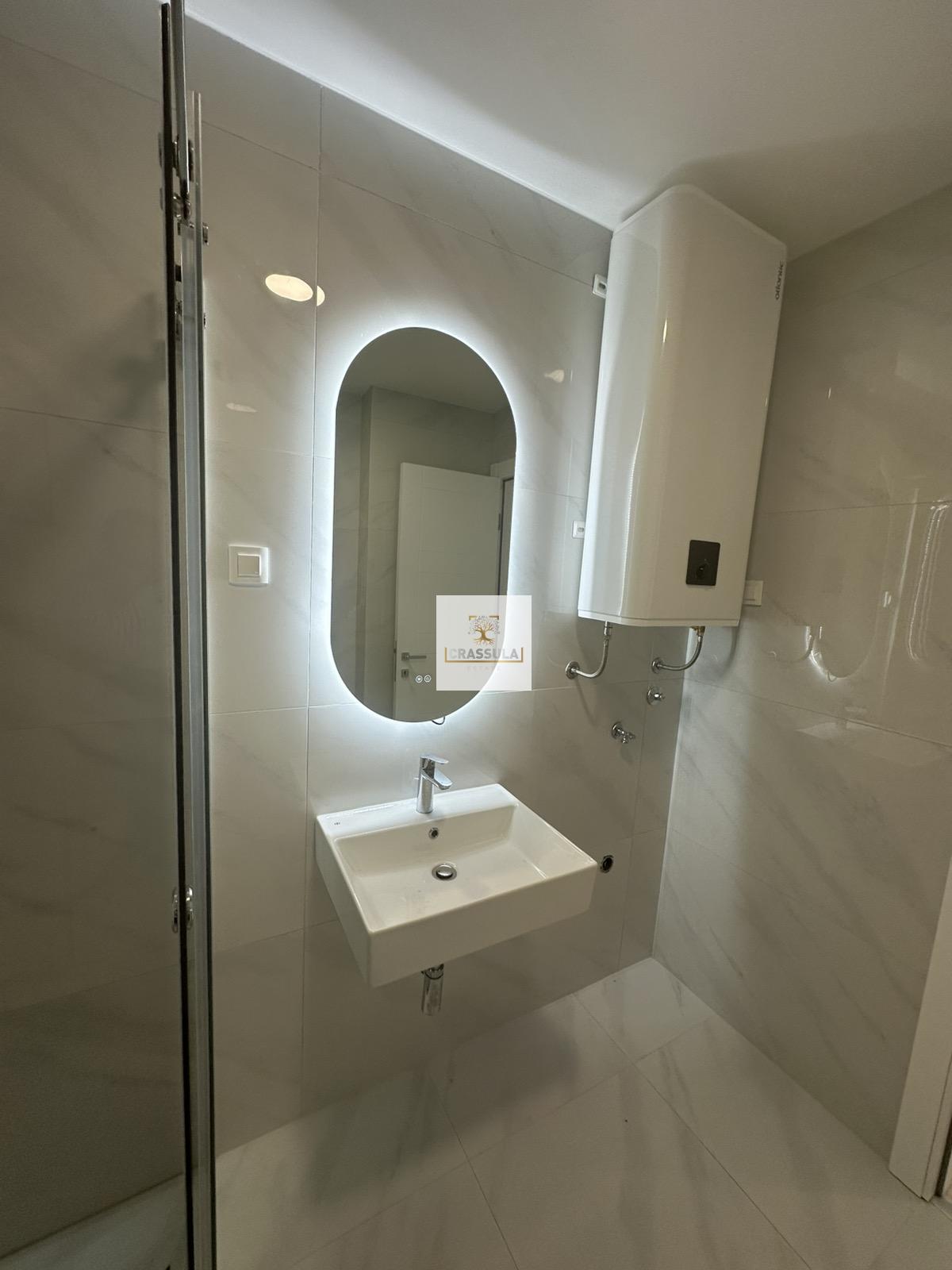 Luxurious and Spacious 3-Bedroom Apartment in Dubovica, Budva