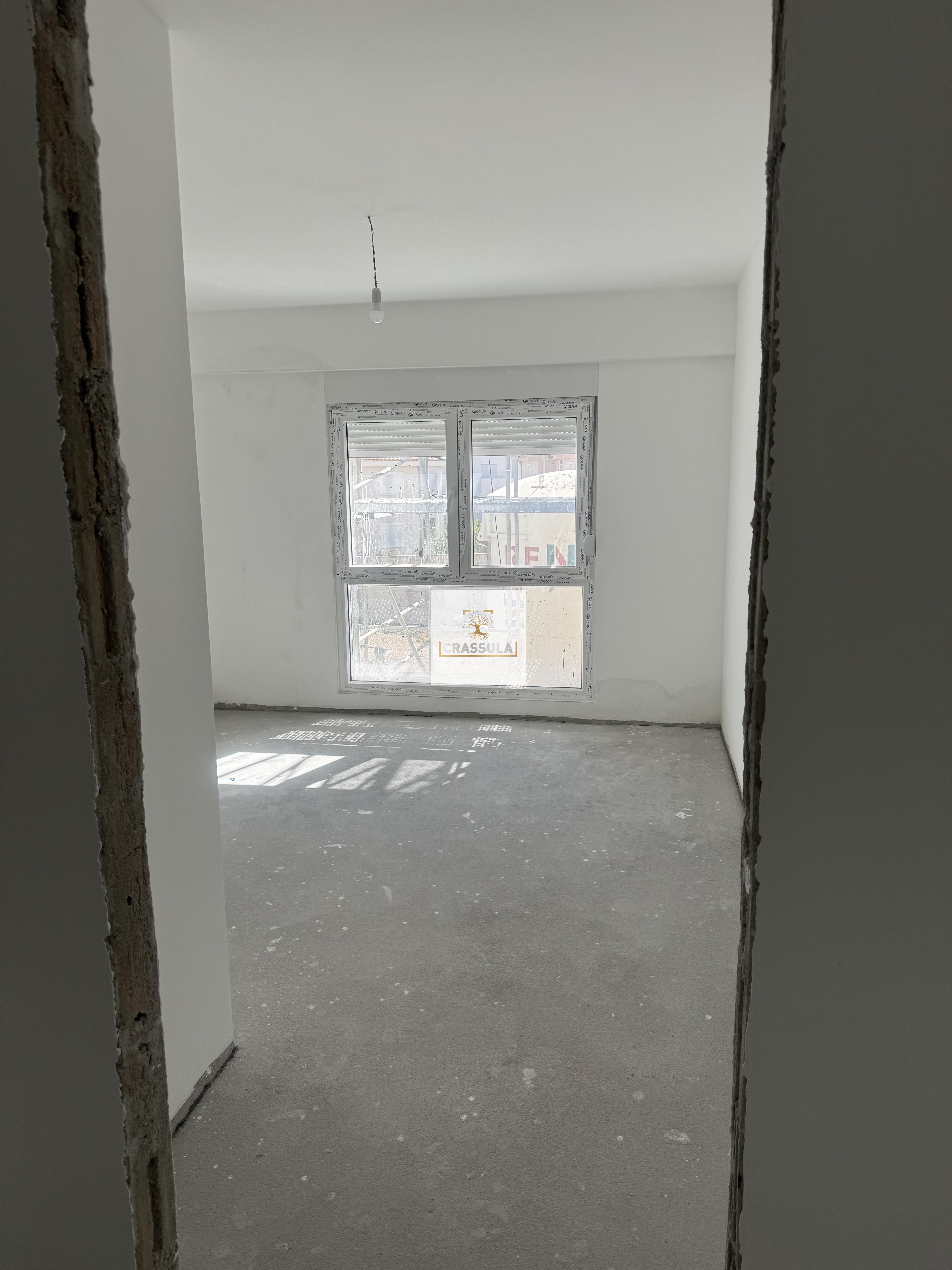 Newly built one-bedroom apartment with a terrace in Bar