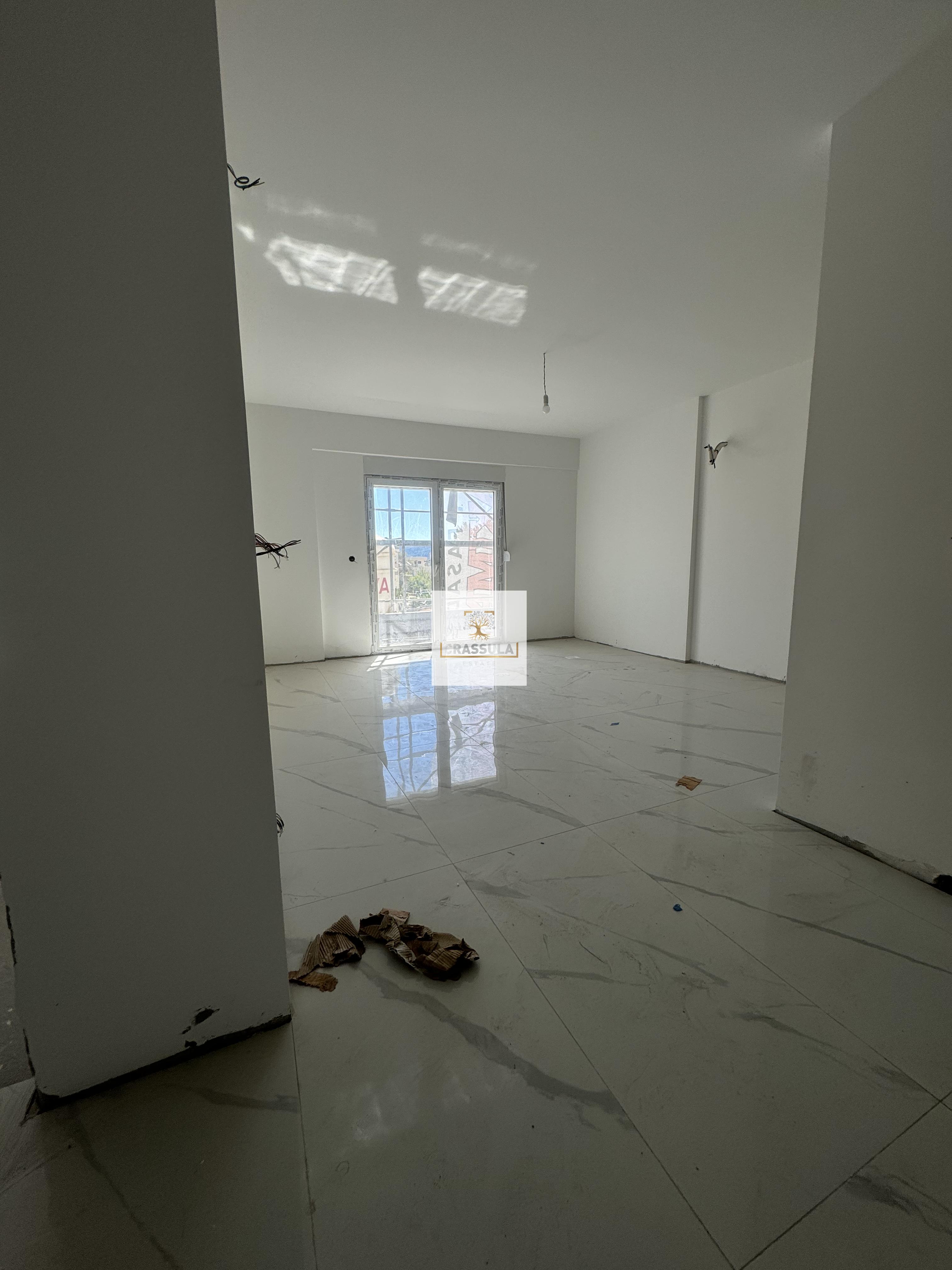 Newly built one-bedroom apartment with a terrace in Bar