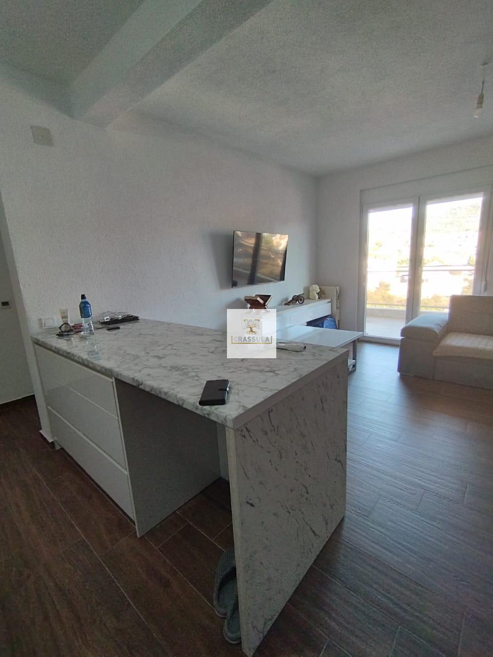 Two-bedroom apartment with a spacious terrace in Dobre Vode, Bar